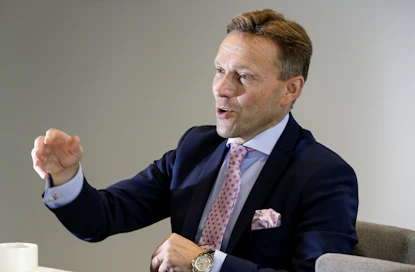  OP Ryhmän pääjohtajan Timo Ritakallion mukaan tuntuvasti nousseet markkinakorot yhdessä talouden näkymien heikkenemisen kanssa vaikuttivat erityisesti vuoden loppua kohden niin asuntoluottojen kuin yritysluottojenkin kysyntään. 