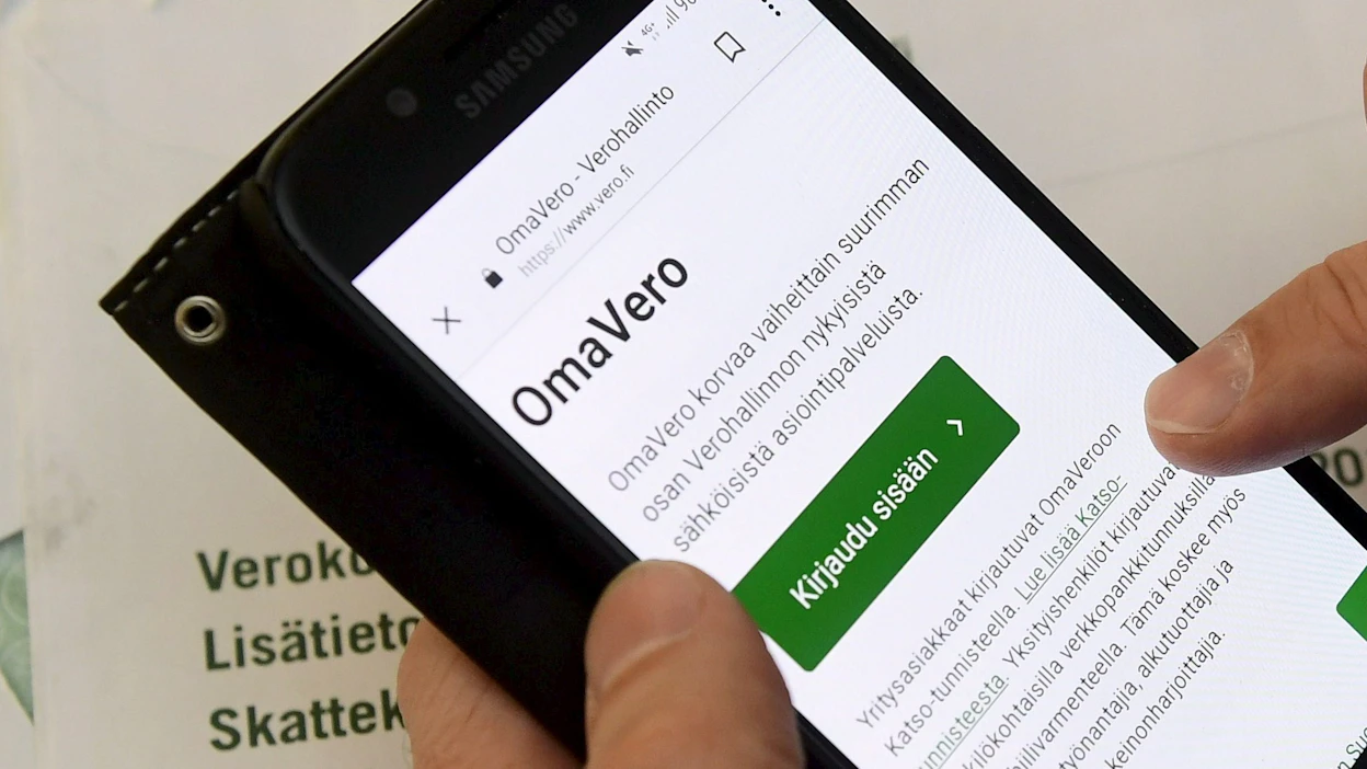 Tilinumeroita puuttuu Verohallinnon mukaan erityisesti 2000-luvulla syntyneiltä nuorilta, jotka eivät ole aiemmin saaneet veronpalautuksia. LEHTIKUVA.
