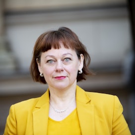 Paula Lehtomäki on toiminut Metsäteollisuus ry:n toimitusjohtajana syyskuusta 2022 alkaen.