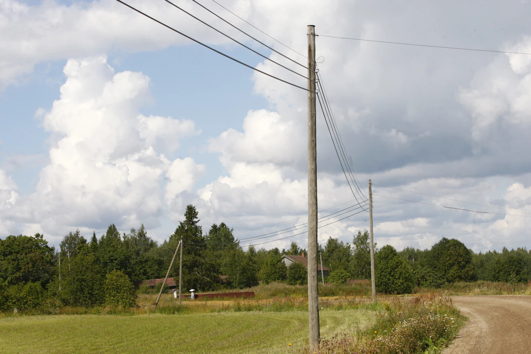 Lankapuhelinaika päättyy pian.
