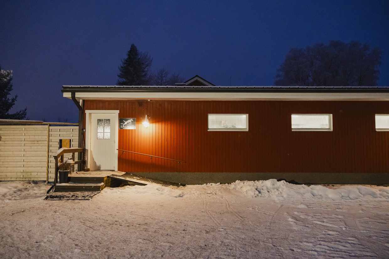 Koirauimala Saukkoon on asiakkaille oma sisääntuloreitti.