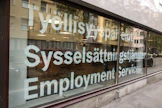 Kunnat eivät enää voi palkata itse työttömiä palkkatuella, vaan tuki kannustaa työllistymään ensisijaisesti yksityiselle sektorille eli yrityksiin. LEHTIKUVA / Roni Rekomaa. 