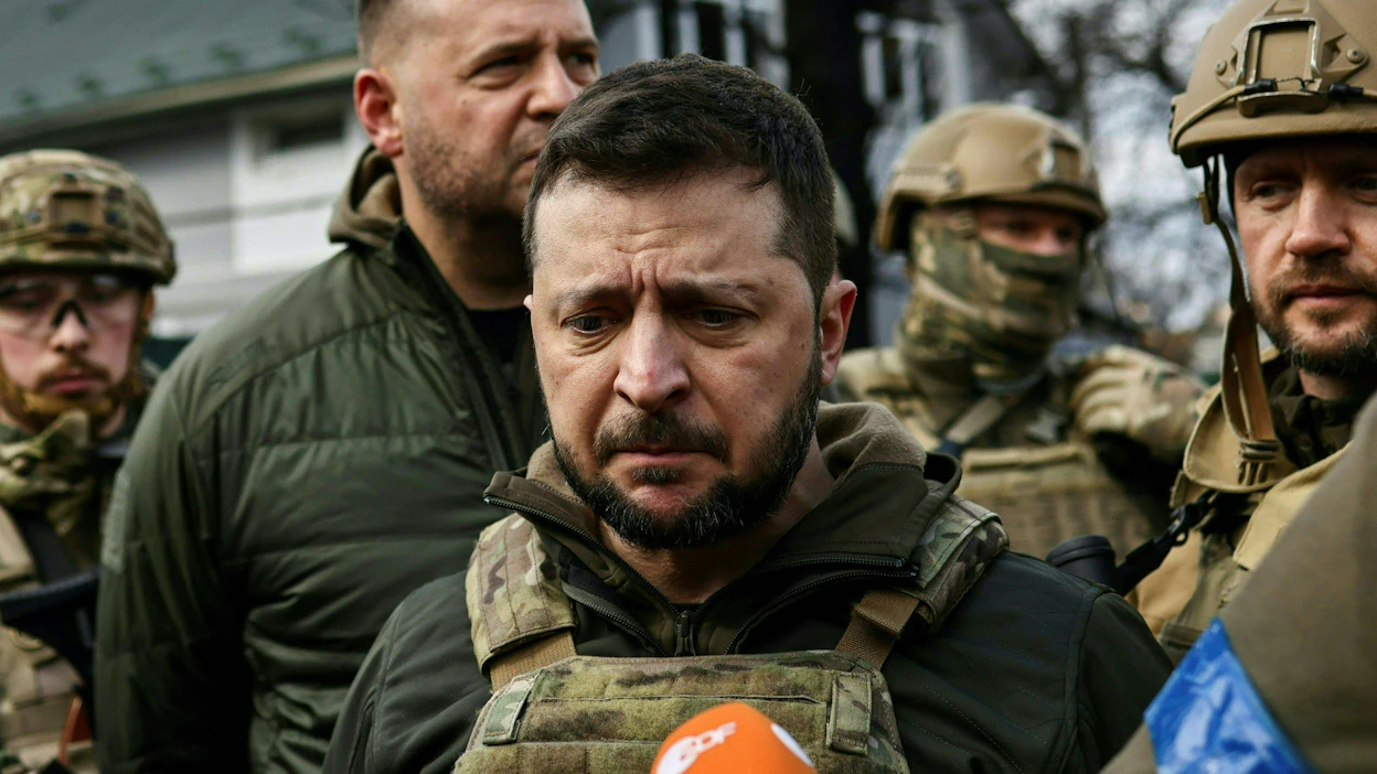 Ukrainan presidentti Volodymyr Zelenskyi luonnehtii absurdiksi ja tuhoisaksi sitä, että Venäjä on nyt YK:n turvallisuusneuvoston puheenjohtajamaa. LEHTIKUVA/AFP.