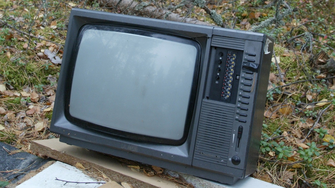 Kasarilla televisiot perustuivat vielä kuvaputkitekniikkaan.