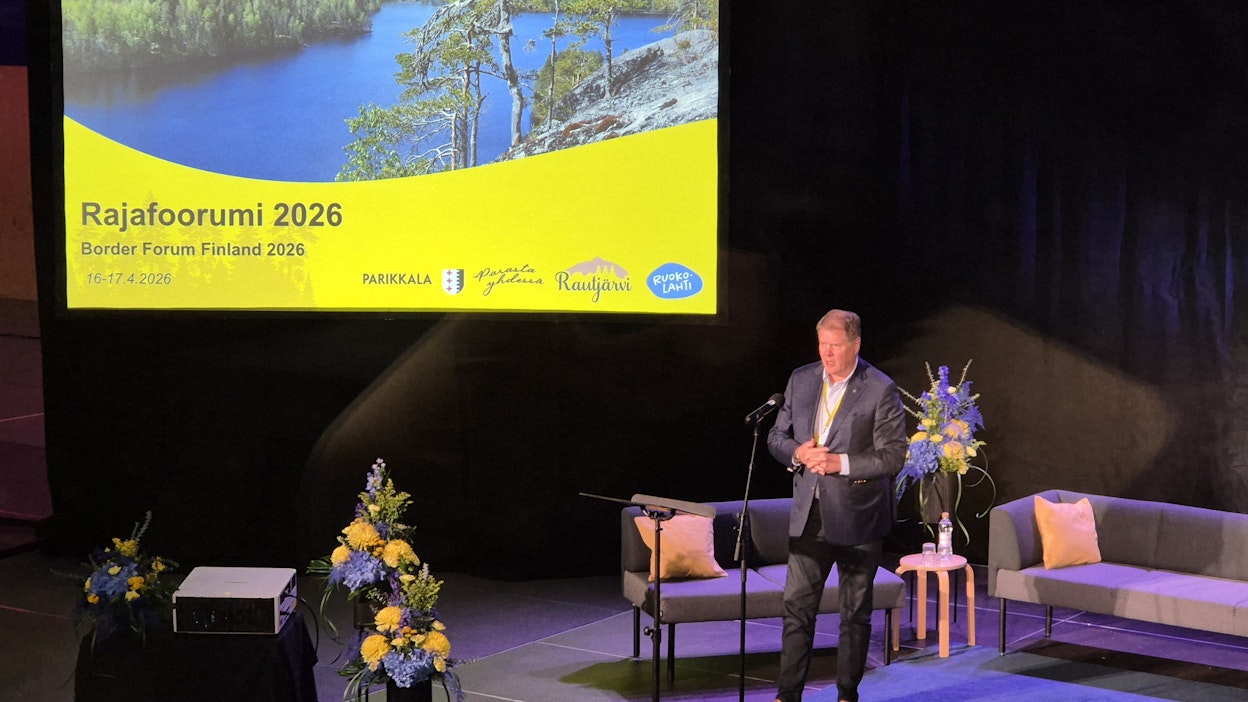 Rajafoorumissa Parikkalassa puhunut Harri Broman odottaa kehysriihestä hyviä päätöksiä itäisen Suomen kannalta.