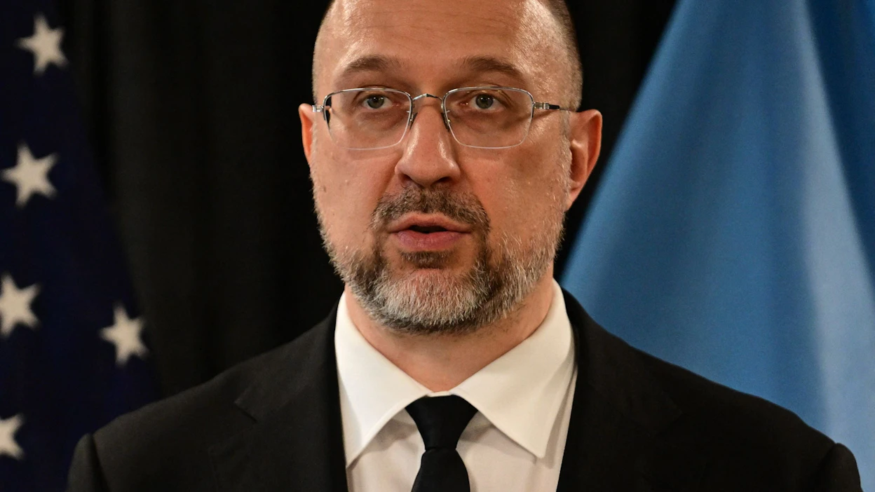 Ukrainan pääministeri Denys Shmyhal sanoi olevansa varovaisen optimistinen siitä, että Yhdysvaltain kongressi hyväksyy viimein kuukausikaupalla jumissa olleen Ukrainan apupaketin.
