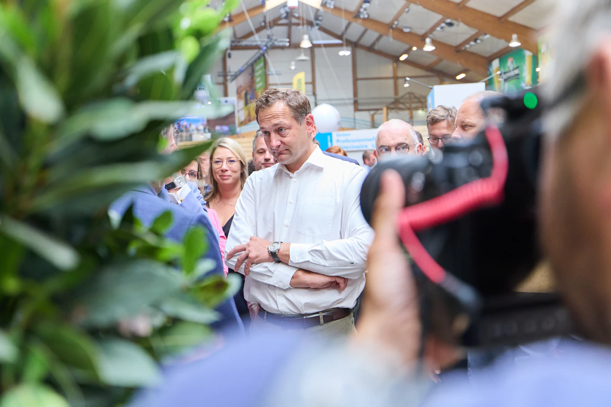 EU:n maatalouskomissaari Christophe Hansen vieraili heinäkuun lopussa Libramontin suuressa maatalousnäyttelyssä Belgiassa.