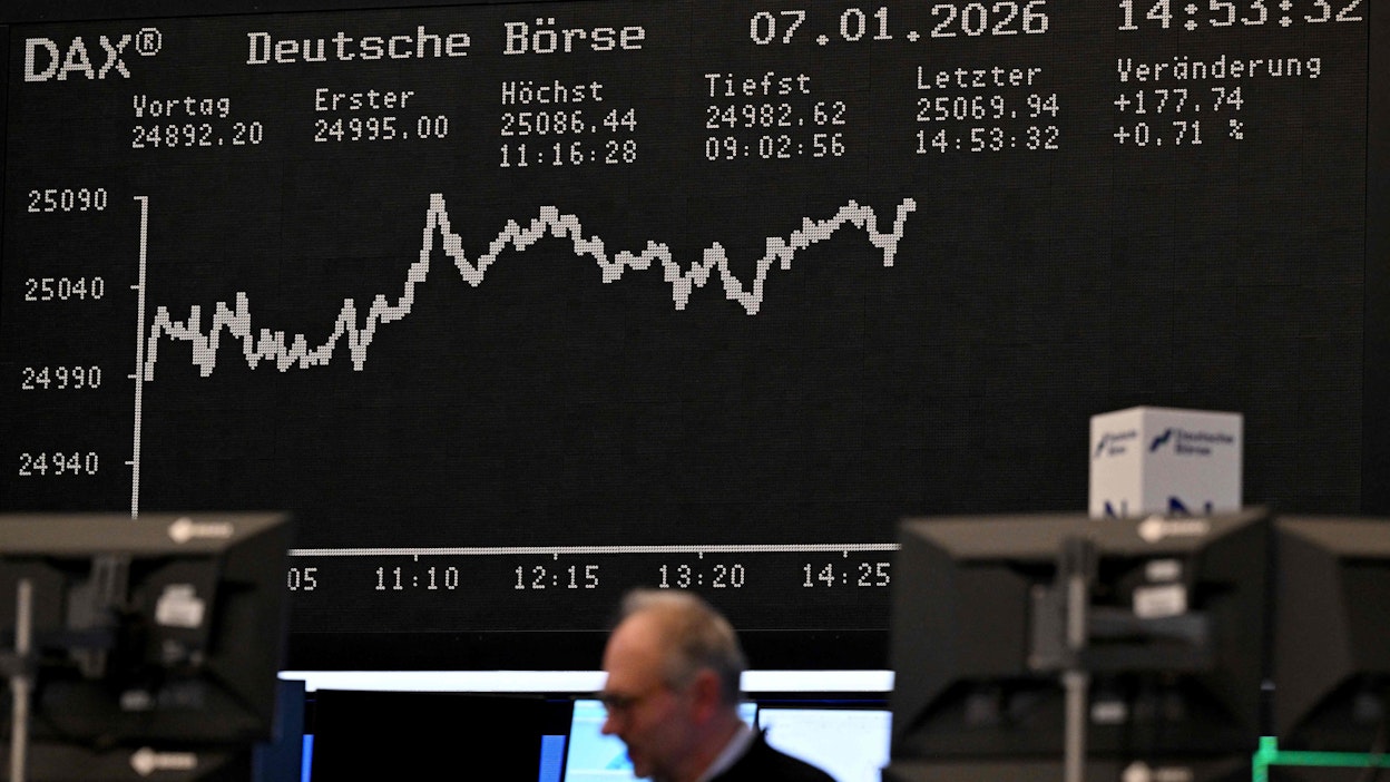 Muun muassa Frankfurtin DAX-indeksi oli tiistaina laskussa. AFP/LEHTIKUVA.