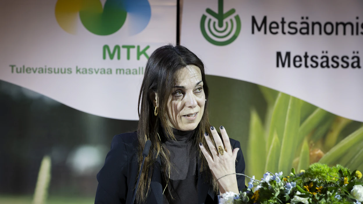 Euroopan tuottajajärjestö Copa-Cogecan pääsihteeri Elli Tsiforou puhui valtuuskunnassa keskiviikkona ja oli menossa metsään torstaina.