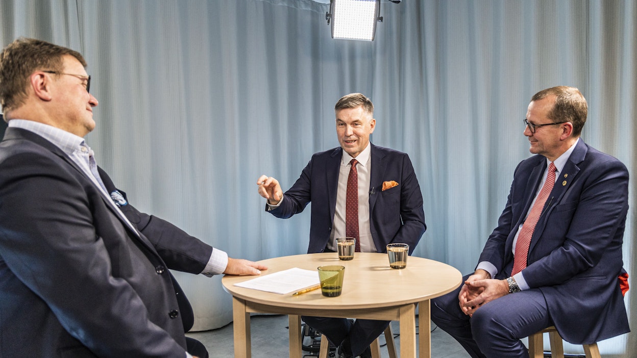 Päätoimittaja Jouni Kemppainen haastatteli Juha Marttilaa ja Pekka Pesosta MT:n studiolla. 