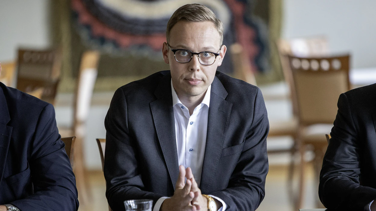Työministeri Matias Marttisen mukaan nykyinen hallitus ei olisi pystynyt tekemään mitään estääkseen paperinvalmistuksen lakkauttamisen. LEHTIKUVA.
