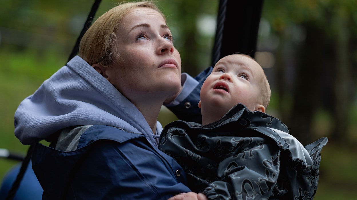 Sarjassa seurataan Idan pakomatkaa Boliviasta.