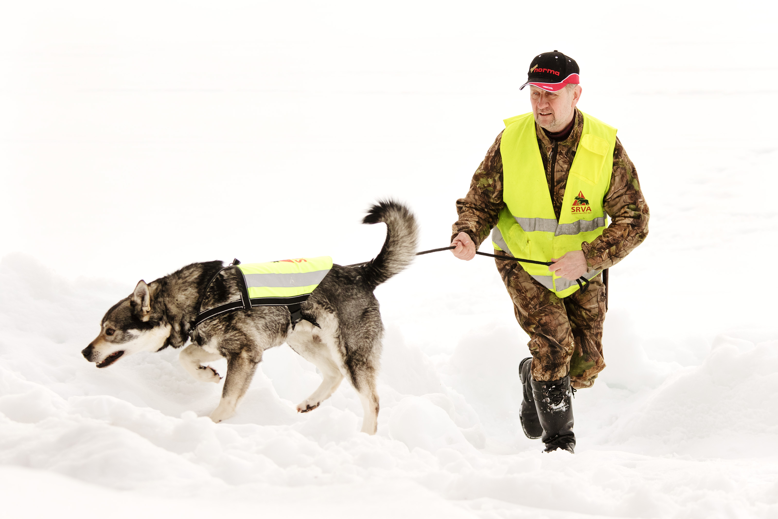 SRVA-henkilöt käyttivät poliisin avustamiseen viime vuonna yli 49 000 työtuntia.