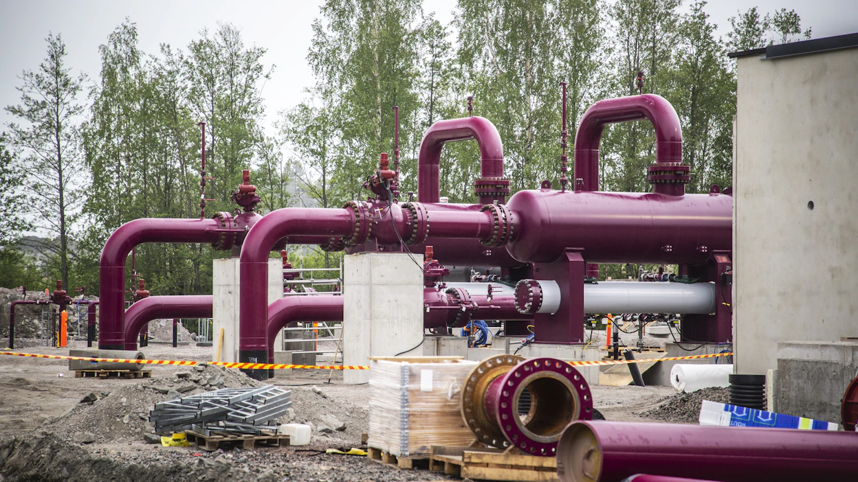 Arkistokuvassa Suomen ja Viron välisen Balticconnector-kaasuputken putkistoa. Viime syksynä rikkoontunut putki on otettu huhtikuun lopussa takaisin käyttöön.