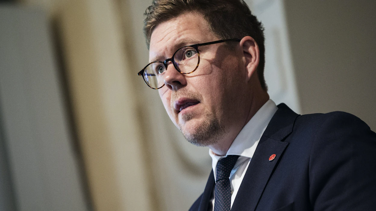 SDP:n puheenjohtaja Antti Lindtman sanoo hallituksen esityksen luovan yrityksille kannustimen olla kuulumatta työnantajaliittoon. Arkistokuva. LEHTIKUVA / Roni Rekomaa .
