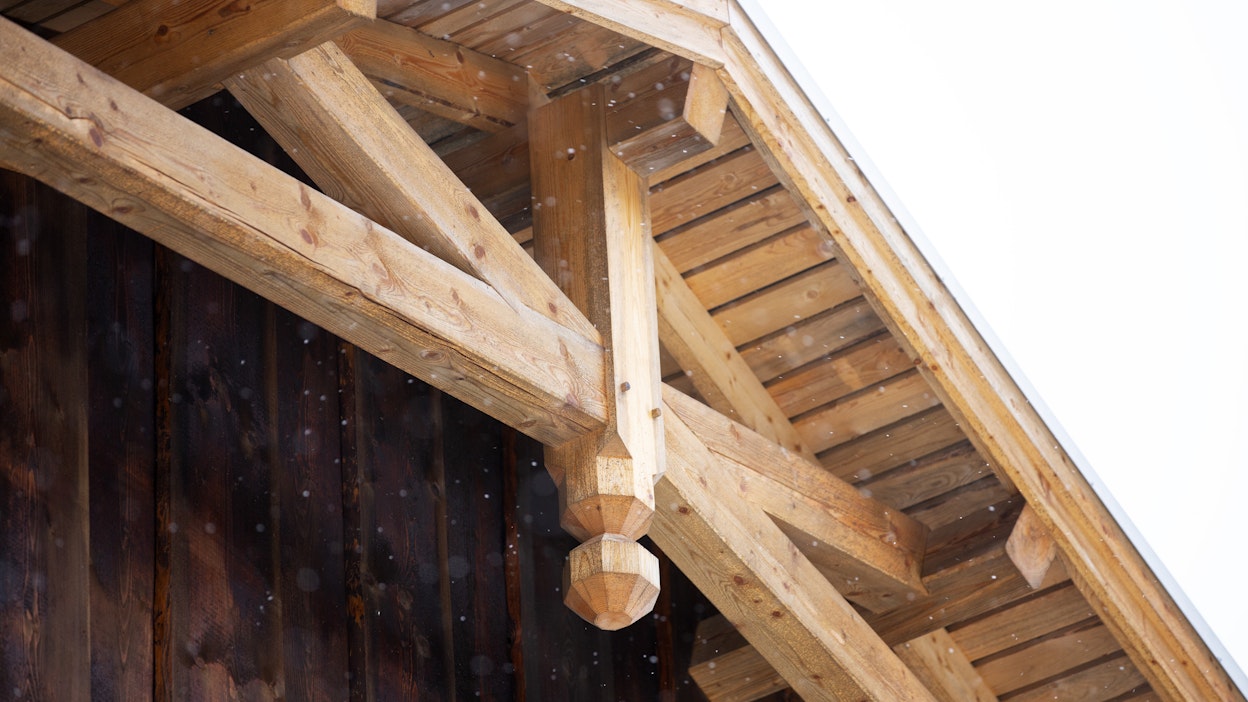 Puurakennus voi seisoa paikallaan monen ihmissukupolven ajan.