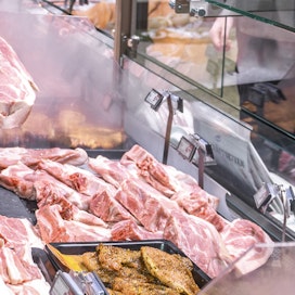 Syödä saa vaan ei enää mainostaa. Hollantilaiskaupunki kieltää kaiken lihan ulkomainostamisen.