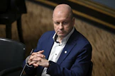 Helsingin käräjäoikeus tuomitsi Timo Vornasen joulukuussa kahdeksan kuukauden ehdolliseen vankeuteen. Hovioikeus ei myöntänyt hänelle jatkokäsittelylupaa asiassa. EMMI KORHONEN / LEHTIKUVA.