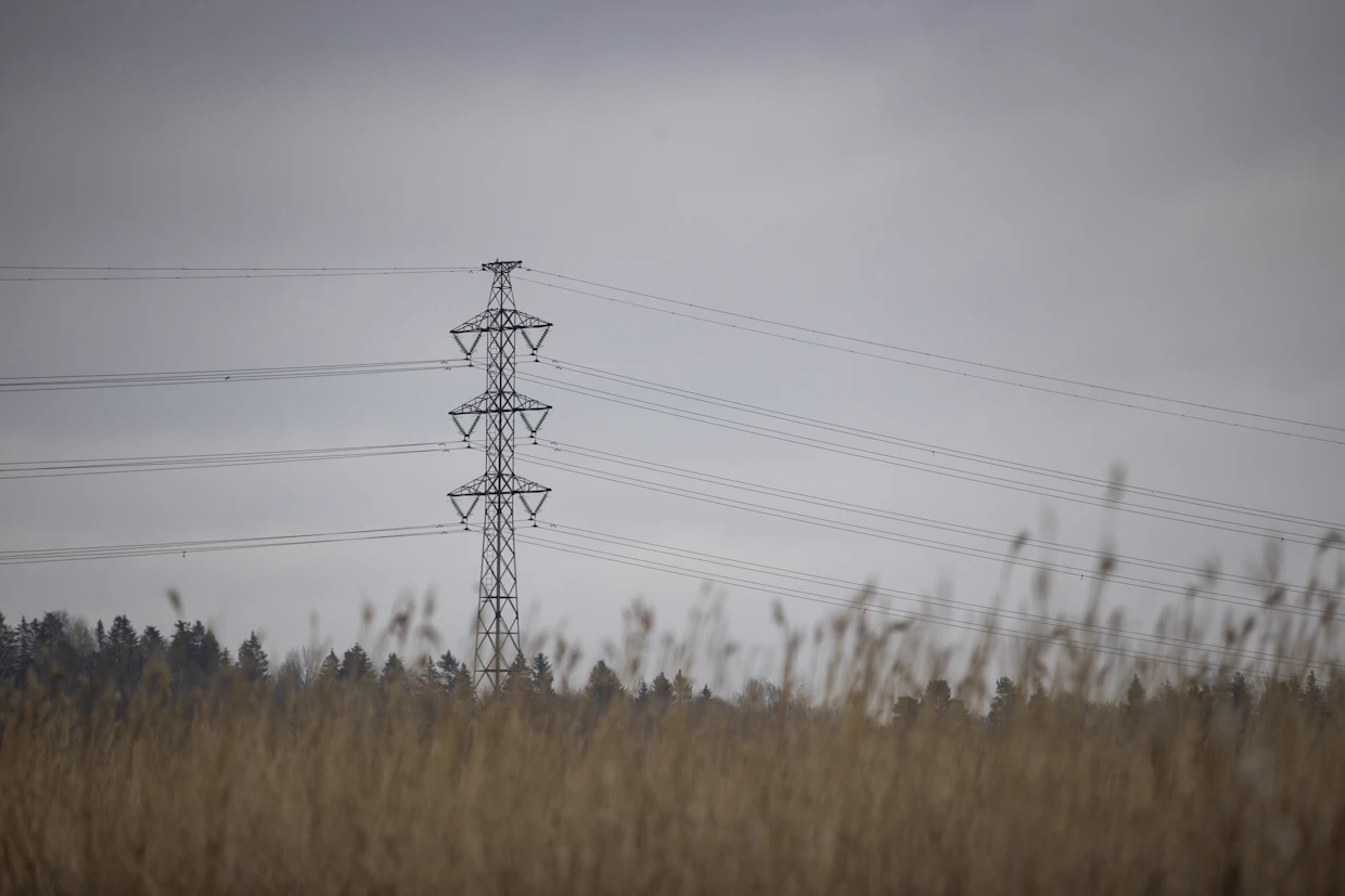 Energiakaupungit ry:n mukaan Orpon hallitus on betonoimassa ratkaisun, joka johtaa suomalaisten energiakustannusten kasvuun sekä heikentää energiaturvallisuutta.