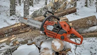 Kuitupuumetsissä moottorisahan parhaat ominaisuudet ovat keveys ja notkea käsiteltävyys. Ja niitä Husqvarnan 540 XP Mark III tarjoaa, todettiin Koneviestin kokeilussa.