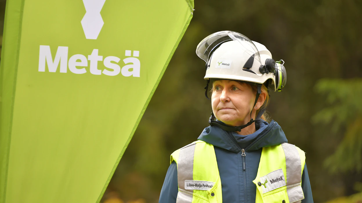 Maija Perävainio työskentelee Metsä Fibren Rauman sahan johtajana. Hän siirtyy Westas Groupin metsjohtajaksi 26.6.2023.