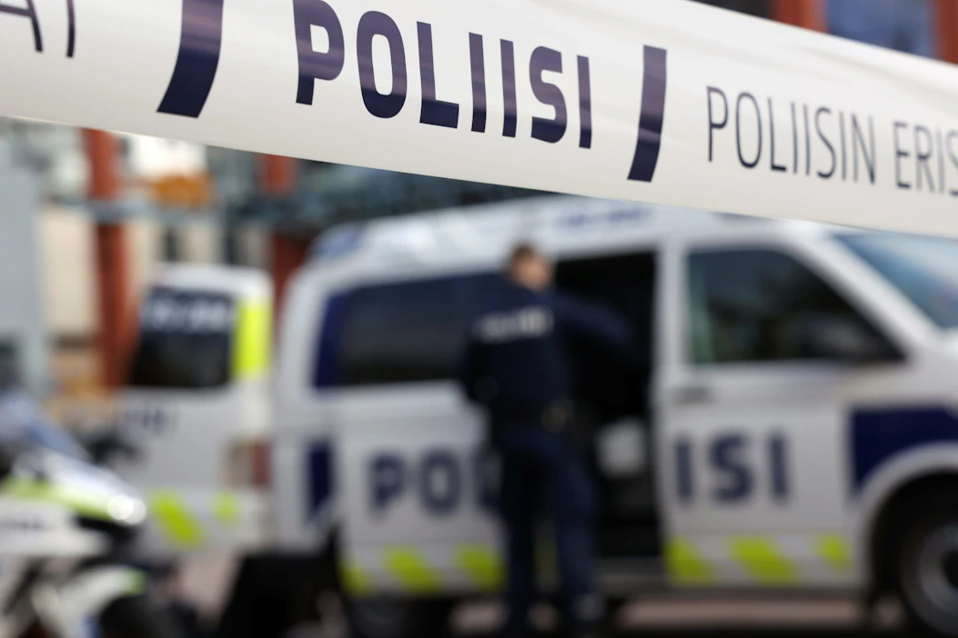 Kirjailijoiden mukaan Ruotsin räptähtien arki muistuttaa sotatilaa, mutta Suomessa ongelma ei ole samalla tasolla. LEHTIKUVA / Anni Savolainen.