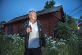 Lepakoiden havaitsemiseen tarvitaan lepakkodetektori, joka muuntaa nahkasiipien ääntelyn ihmiskorvin kuultavaksi.