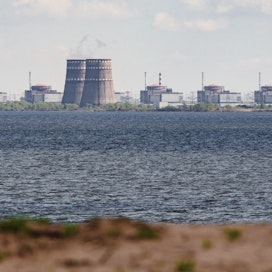 Zaporizhzhjan ydinvoimala on Euroopan suurin. Ukraina ja Venäjä ovat syyttäneet toisiaan voimalan tulittamisesta.