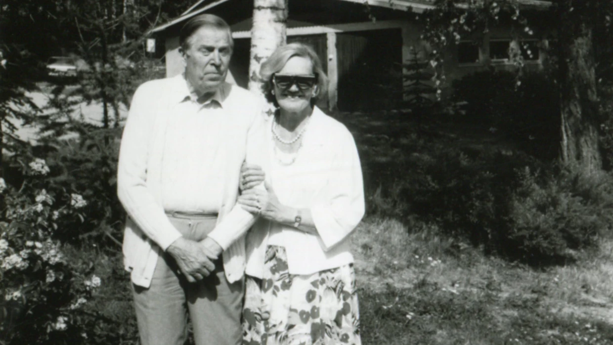 Johannes ja Kyllikki Virolaista Tuomas Marjamäki haastatteli ensin kirjeitse. Tapaaminen Vironperällä Lohjalla järjestyi 1992 vuoden heinäkuussa. Marjamäki oli silloin 13-vuotias koulupoika.