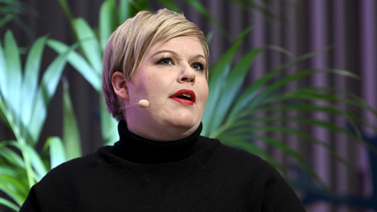 Keskustan puheenjohtajan, valtiovarainministerin Annika Saarikon mukaan hallitusviisikon on määrä tavata keskiviikkona, kun hän on palannut Brysselistä. LEHTIKUVA / Emmi Korhonen.