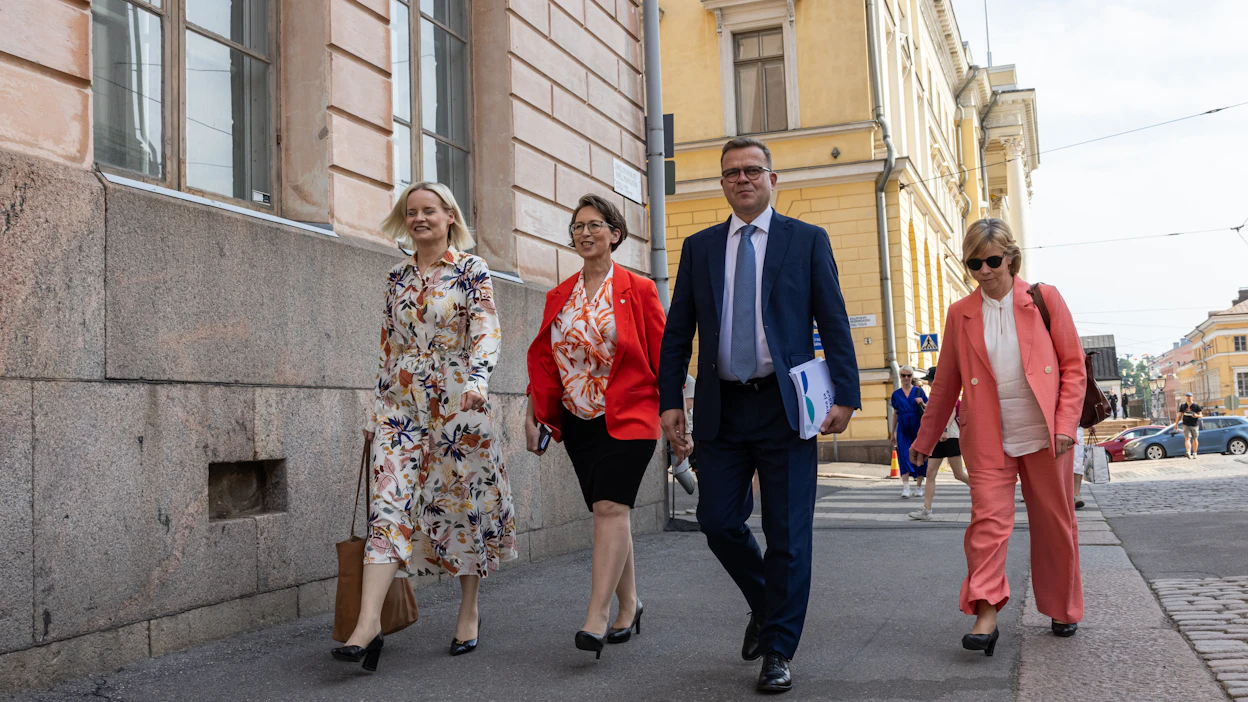 Uuden hallituksen neljä puheenjohtajaa ovat Riikka Purra (ps.), Sari Essayah (kd.) Petteri Orpo (kok.) ja Anna-Maja Henriksson (r.).