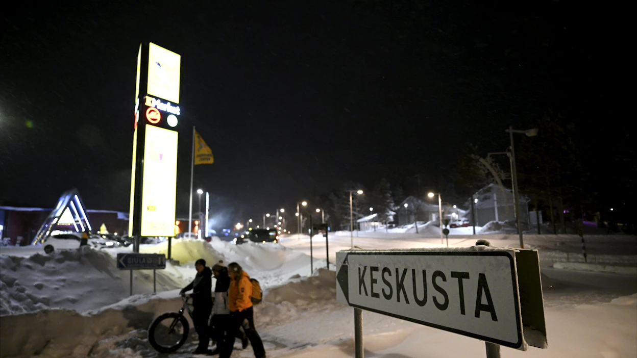 Lapissa EU-johtajat saavat kuvan pohjoisen välimatkoista ja pitkästä itärajasta Venäjän kanssa. LEHTIKUVA / Antti Aimo-Koivisto.