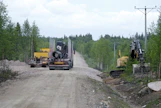 Metsätien rakentaminen käynnistyy vähitellen, mutta osa tiehankkeista jää ensi vuodelle ja matalamman tuen piiriin.