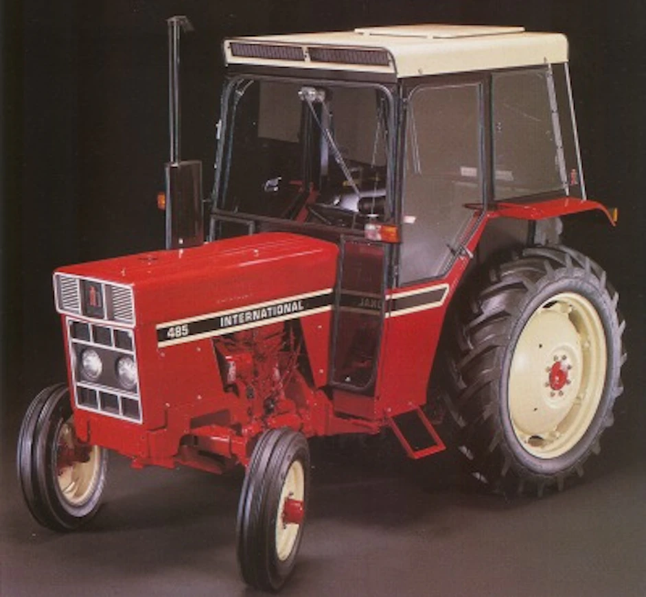 82IH485