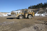 Cat 988 -pyöräkuormaajan tehtiin tehdaskunnostus 21 000 tunnin urakoinnin jälkeen. Pyöräkuormainten lisäksi kunnostuksia tehdään myös muihin koneisiin. 
