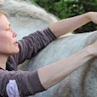 Kultainen keskitie hevosen kanssa toimimiseen on Miisa Wikmanin mukaan olemassa. ”Se on rajojen asettaminen hevoselle ilman väkivaltaa.”