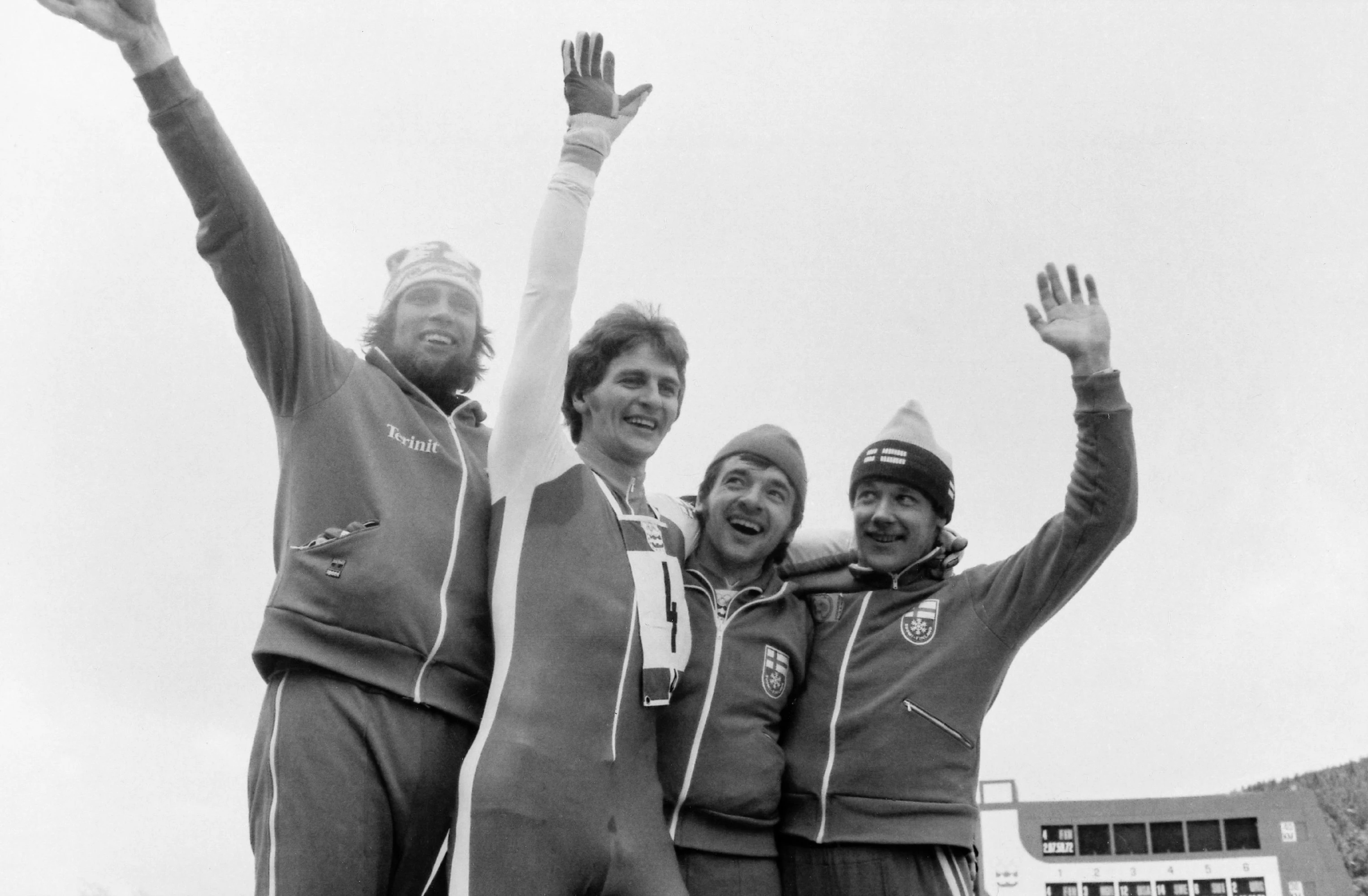Innsbruckin 1976 miesten viestin moni muistaa yhä. Vas. toisen osuuden hiihtänyt Juha Mieto, ankkuri Arto Koivisto, 3. osuuden Pertti Teurajärvi ja aloittaja Matti Pitkänen.