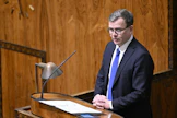 Pääministeri Petteri Orpo eduskunnan täysistunnossa tiistaina. LEHTIKUVA / HEIKKI SAUKKOMAA. 