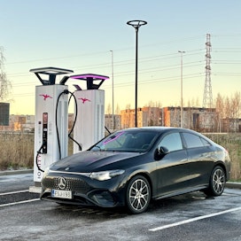 Liikenteen sähköistyminen on syönyt valtion verotuloja.