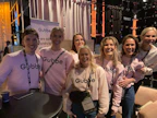 Gubbelaiset. Gustav Nygren (vas.),  Meri-Tuuli Laaksonen, Paula Suurmaa, Venla Väänänen, Linda Tuomikoski, Anna Helve ja Sandra Lounamaa esittelivät Slushissa vanhuspalveluyhtiön toimintaa kiinnostuneille.