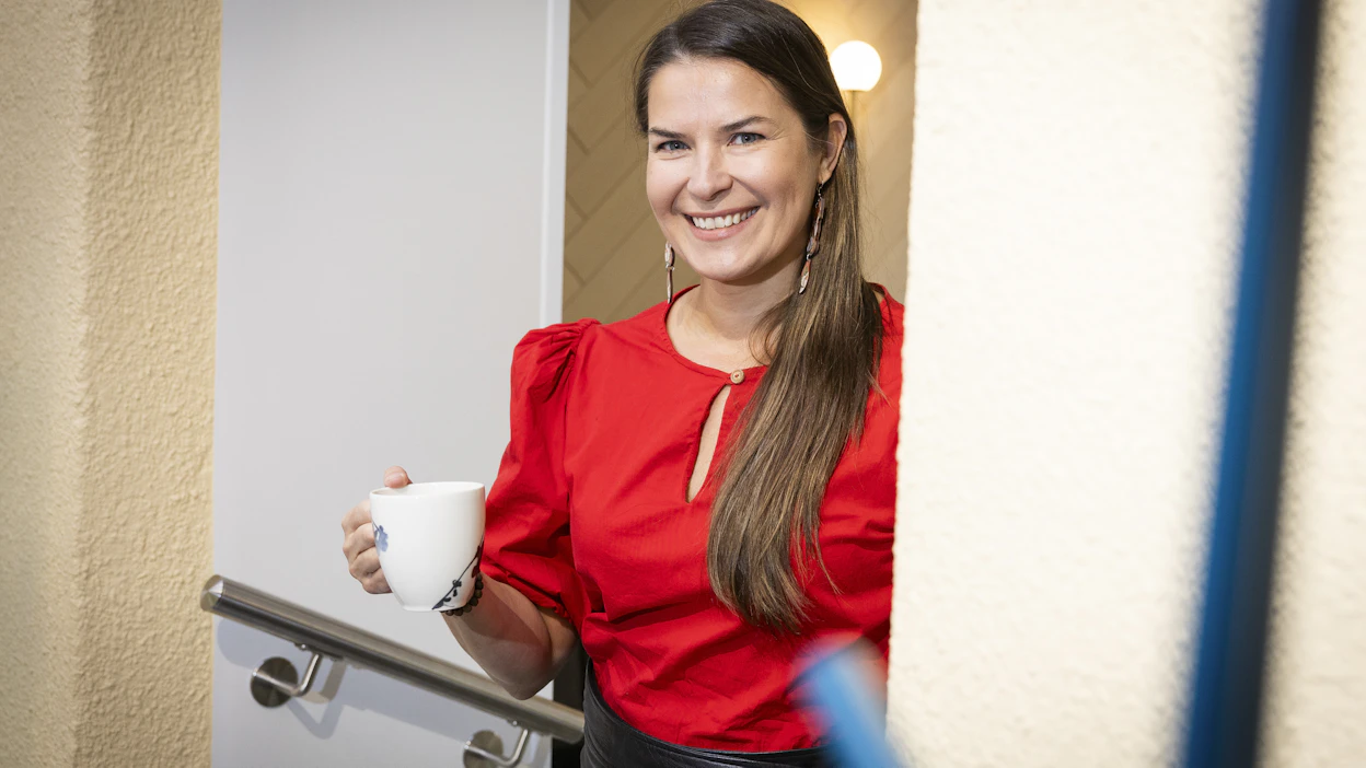Jenni Kiilholma aloitti työnsä MTK:ssa lokakuussa. Hän seuraa asiantuntijaeläinlääkärin tehtävässä eläkkeelle jäänyttä Leena Suojalaa.