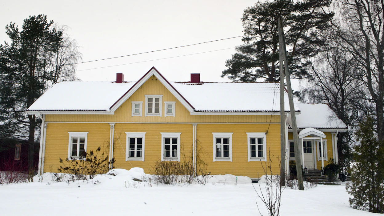 Suomessa on lähes 570 000 omakotitaloa, joita kaavailtu direktiivi saattaa koskea. Aihekuva.