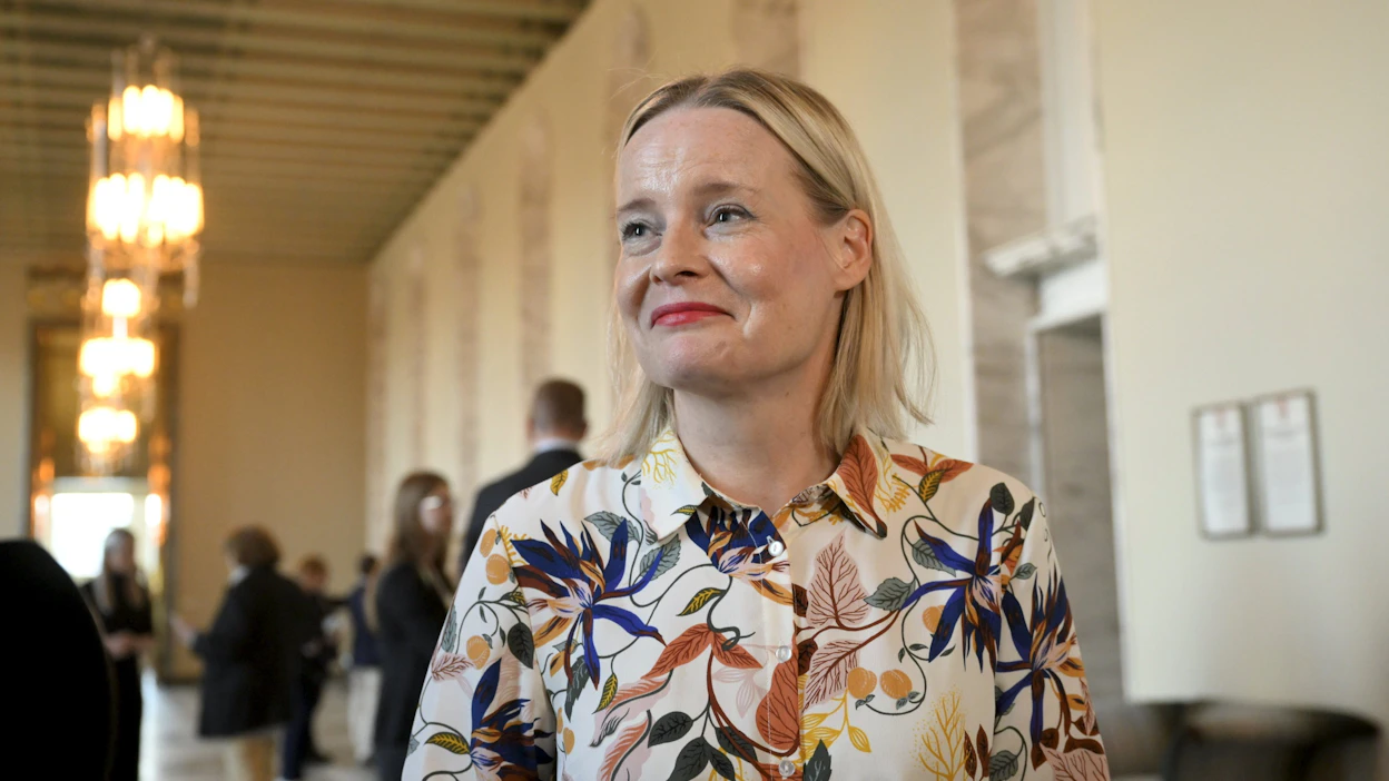 Riikka Purra sanoo HS:n mukaan, että hallituksessa ei ole vielä sovittu lisäsäästöjen tarpeesta, vaan kyse on hänen omasta näkemyksestään. LEHTIKUVA / VESA MOILANEN.