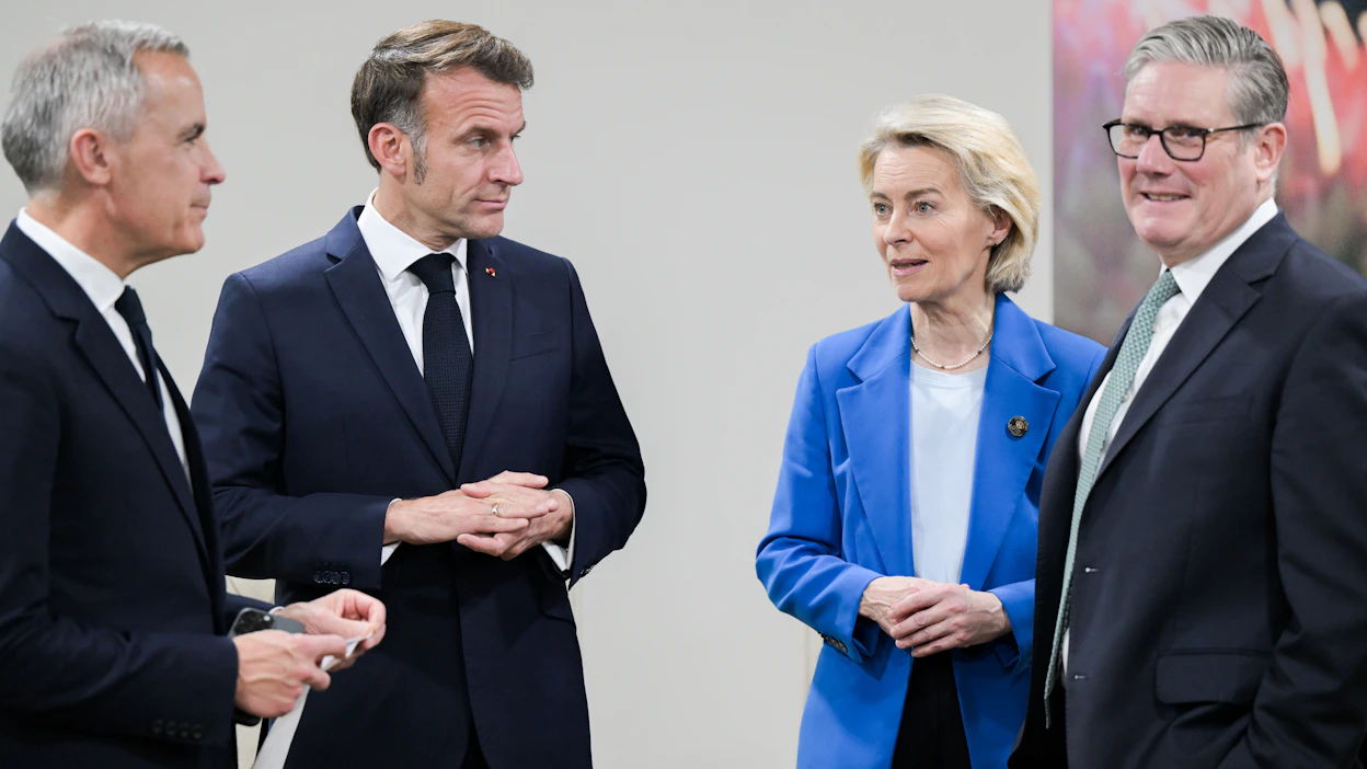 Kanadan Mark Carney (vas.), Ranskan Emmanuel Macron, EU:n Ursula von der Leyen ja Britannian Keir Starmer keskustelivat G-20 kokouksessa myös Ukrainasta.