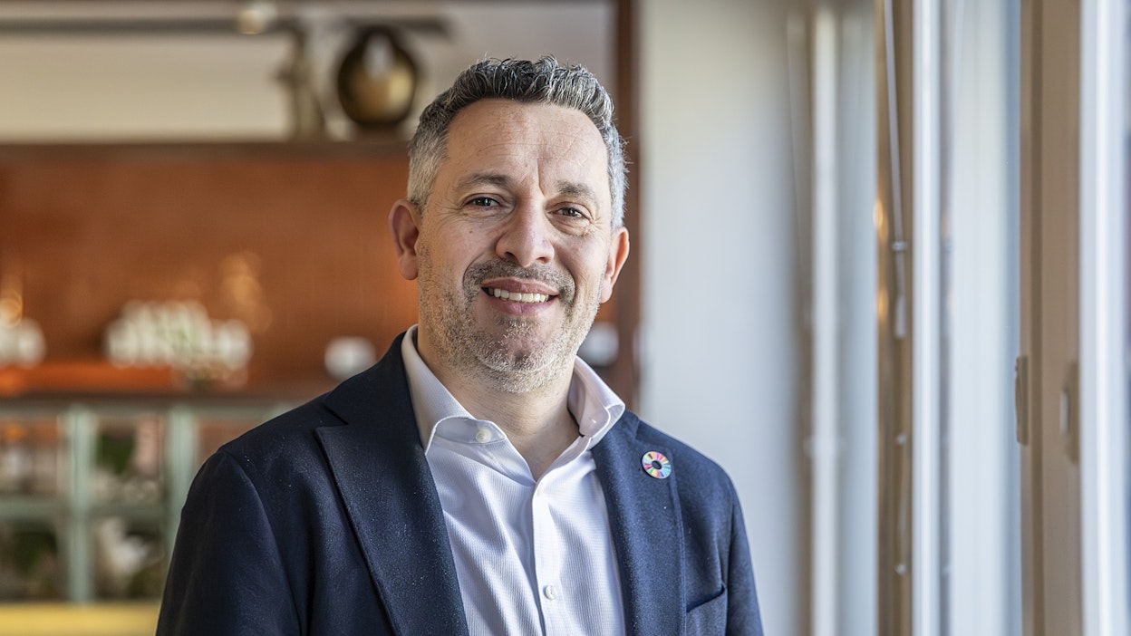 Google on tehnyt ilmastotoimia datakeskusten energian ja veden käytön tehostamiseksi jo kolmella vuosikymmenellä, kertoo Adam Elman.