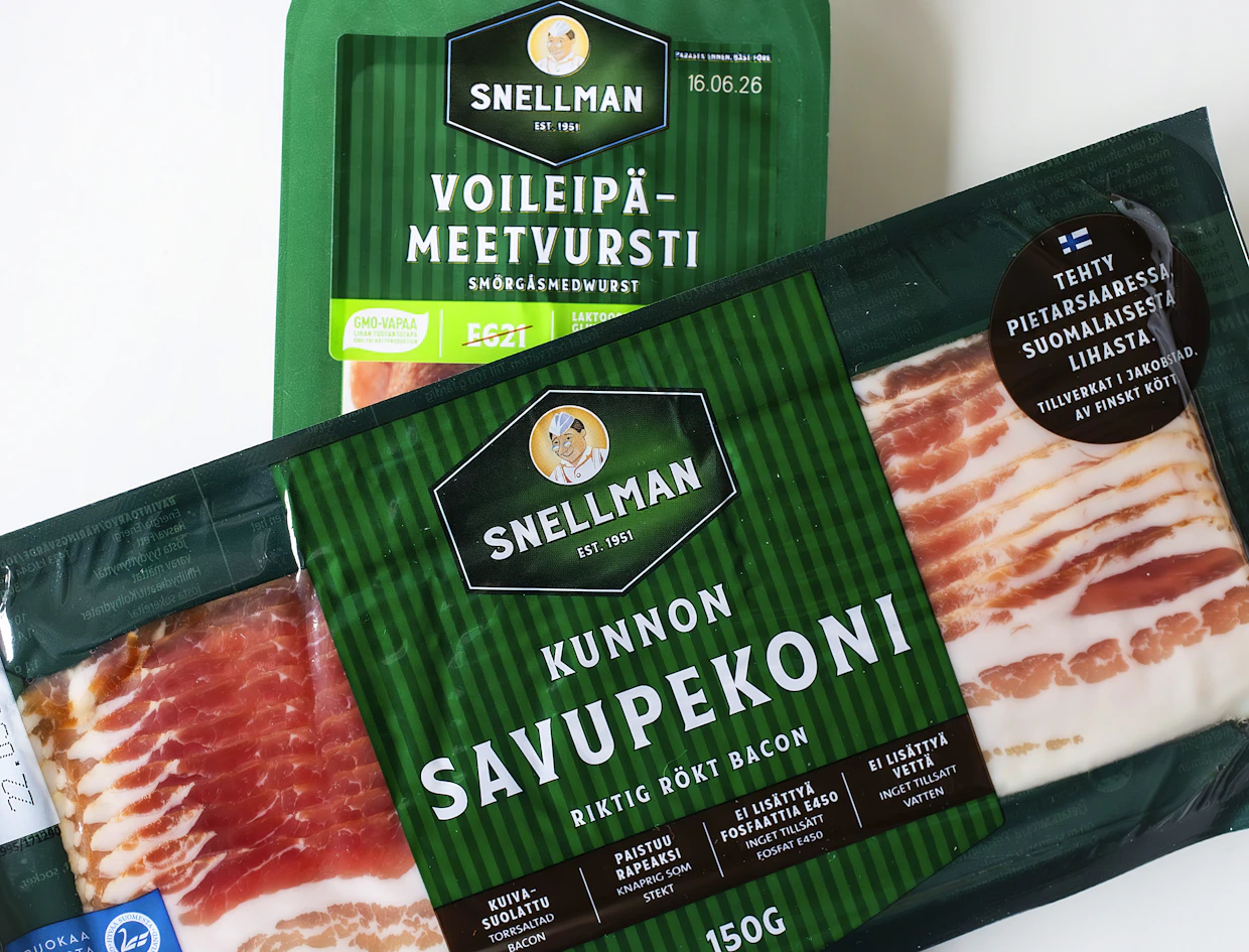 Tämän vihreän sävyn Snellman tahtoo rekisteröidä tavaramerkikseen. Vihreä pakkaus saa punaisen lihan näyttämään entistä punaisemmalta.