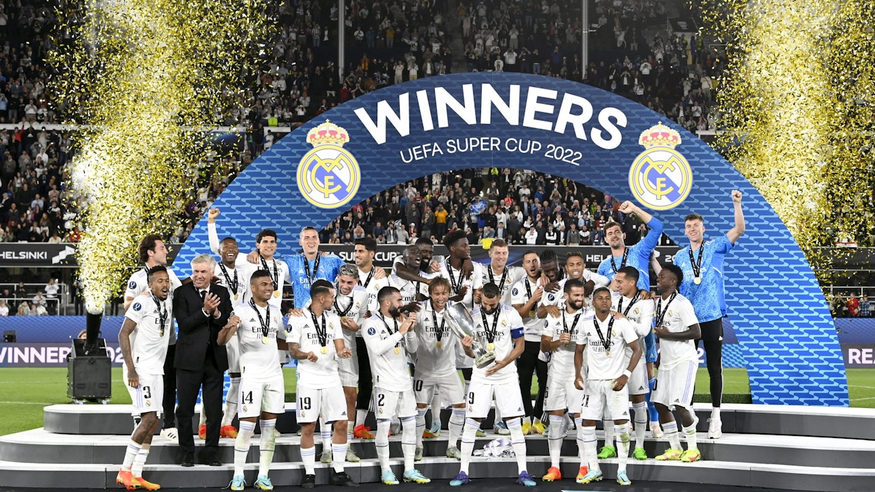 Real Madrid vei Helsingissä pelatun jalkapallon Supercupin voiton odotetusti nimiinsä. LEHTIKUVA / Emmi Korhonen. 