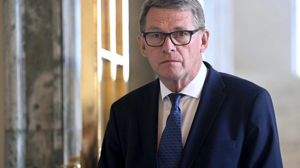 Eduskunnan puhemies Matti Vanhasen mukaan Nord Stream -kaasuputken lupahakemus käsiteltiin oikeusjärjestyksen mukaisesti. LEHTIKUVA / Heikki Saukkomaa.