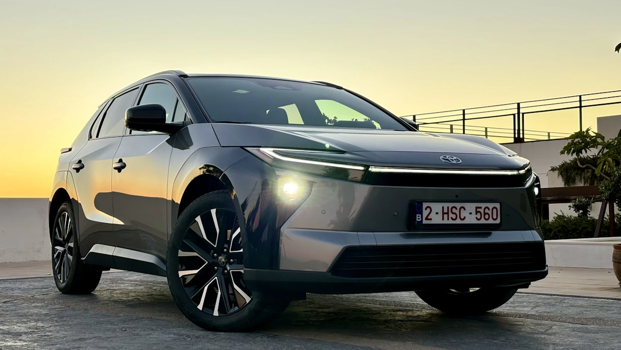 Toyotan täyssähköinen bZ4X on päivittynyt ostajien toiveiden mukaisesti.