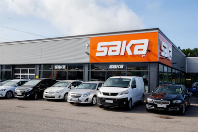 Käytettyjen autojen kauppa keskittyy suurimmille yrityksille.